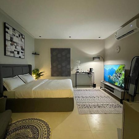 استوديو هادئ وحديث Riade Exterior foto